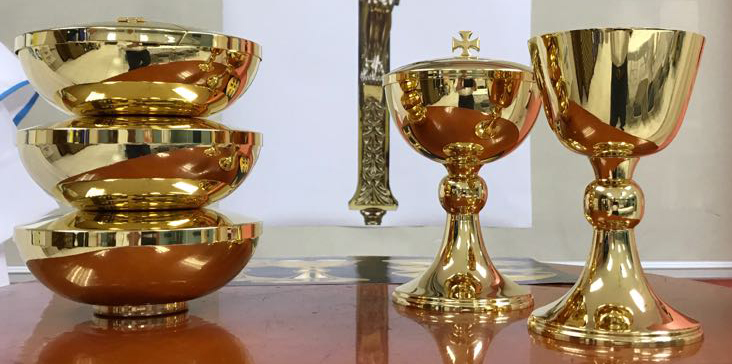 Cálices y Copones apilables Cálices y copones apilables utilizados durante la Misa de Clausura JMJ Panamá 2019
